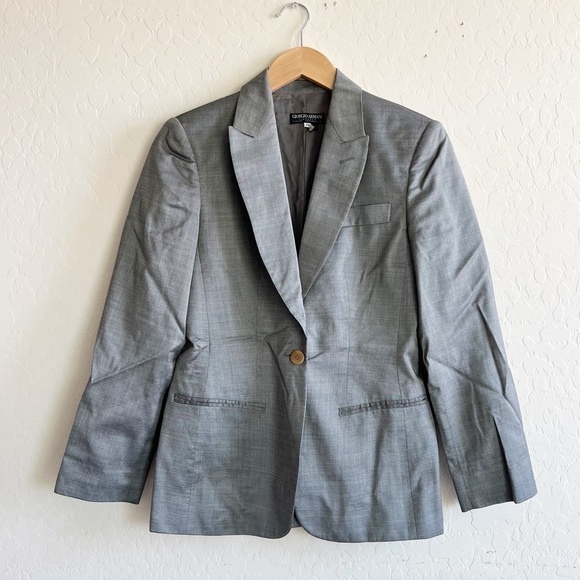 Vintage Giorgio Armani Grey Blazer One Button Front Closure - Picture 4 of 9